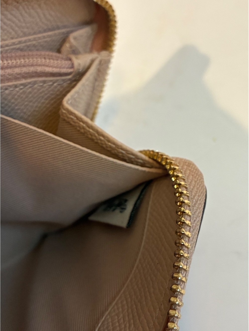 Coach Zip-Around Leather Wallet in Tan with Card Slots and Exterior Pocket - Picture 7 of 9